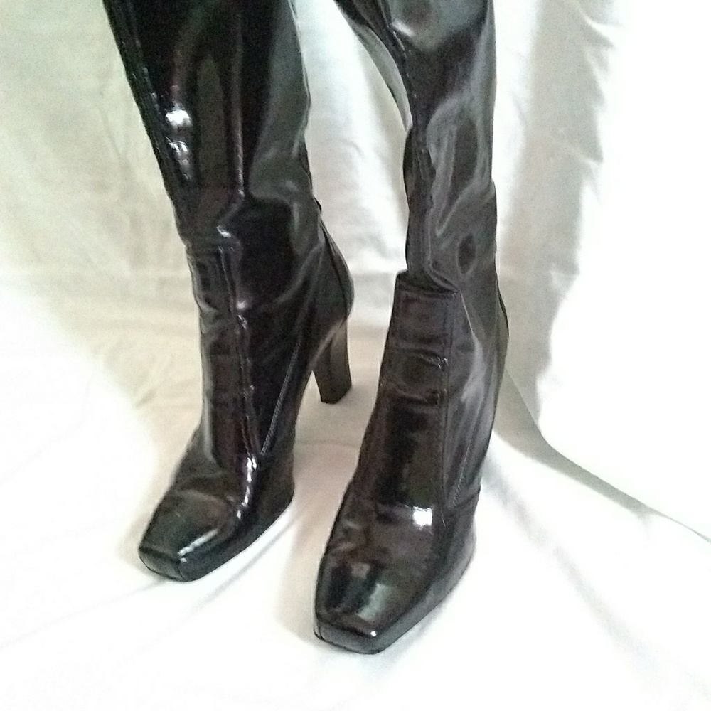 Vegan Patent Leather Heeled Boots - Black
